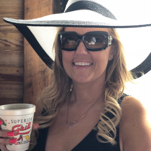 Meet your Posher, Shop Buy Any Time🤓 - Picture 5 of 8